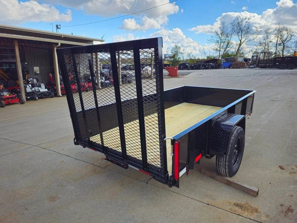 Remorque utilitaire 5 pi x 10 pi, plateau droit, côtés de 18 po, porte haute