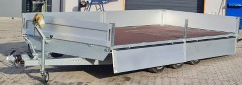Plateforme latérale pliante Boss 600 x 200 cm  + rampes + béquilles