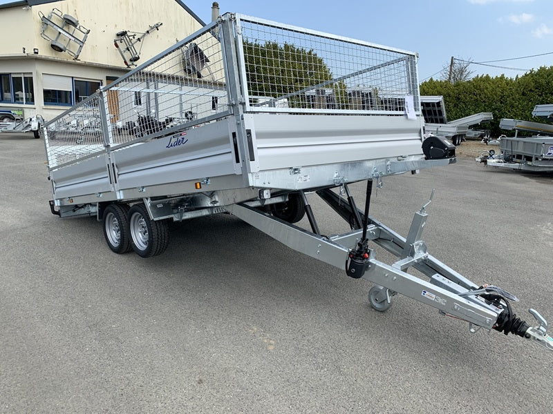 Remorque plateau LIDER à roues – PTAC :  2 essieux freinés – 506 x 215 cm
